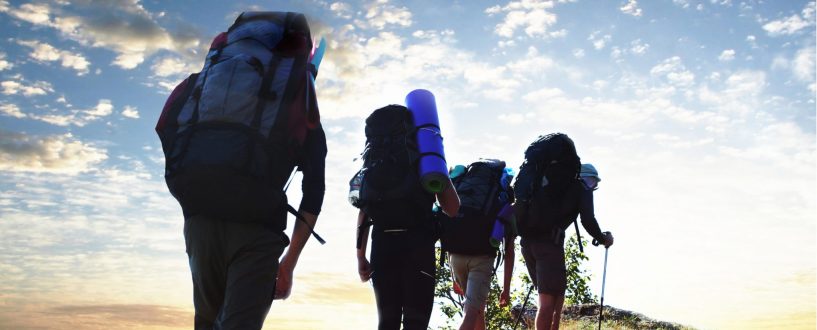Co musisz mieć w plecaku podczas wycieczki w góry?